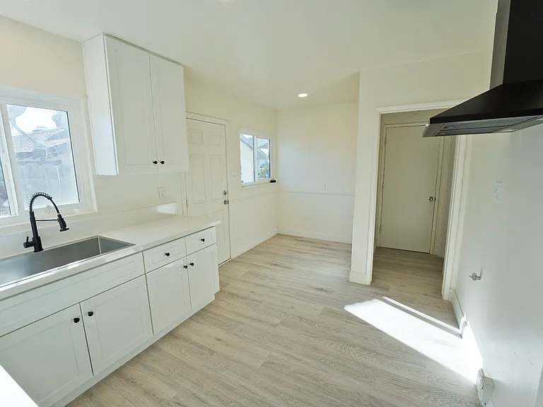 2205 Fairfax Rd — Photo 21