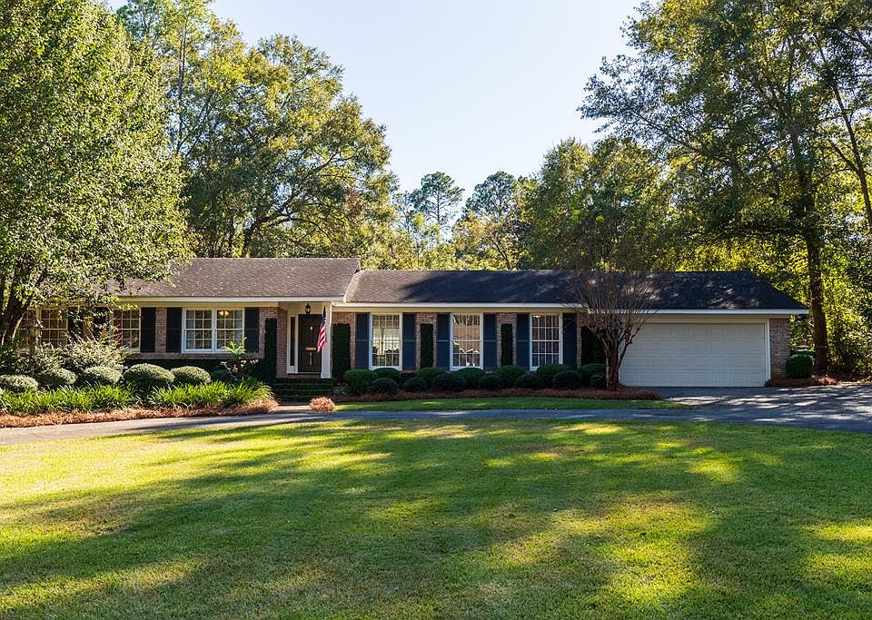 1st image of 611 Howell Brook Dr