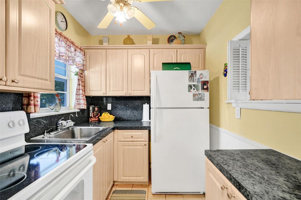 2475 W Golf Boulevard #244, photo 3