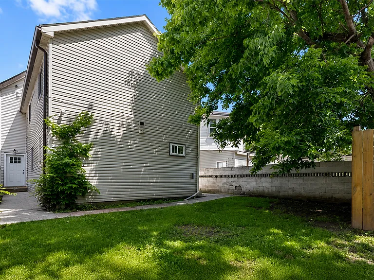 235 Hamilton Rd #3 — Photo 7