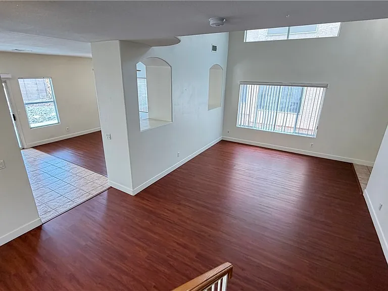 7423 Hawk Shadow Ave — Photo 11