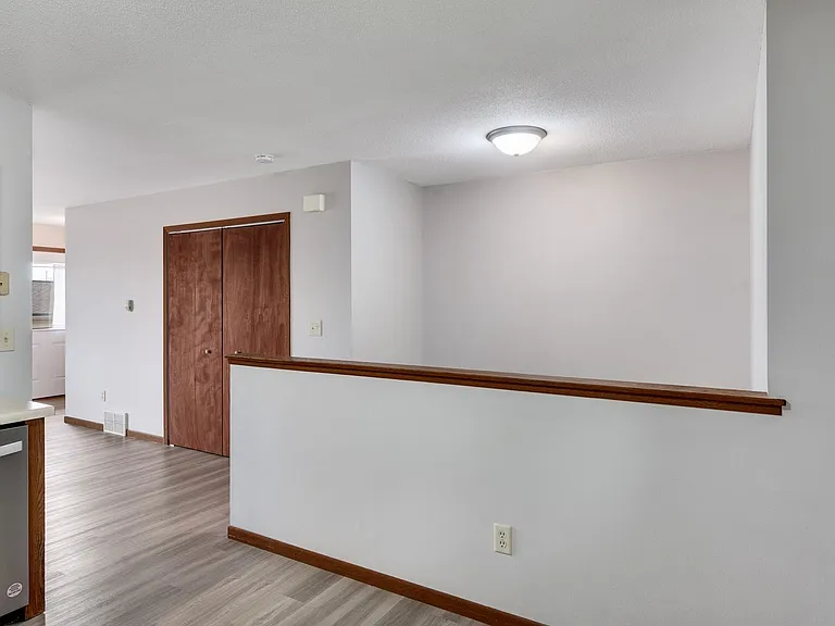 1225-1233 Branding Iron Rd — Photo 10