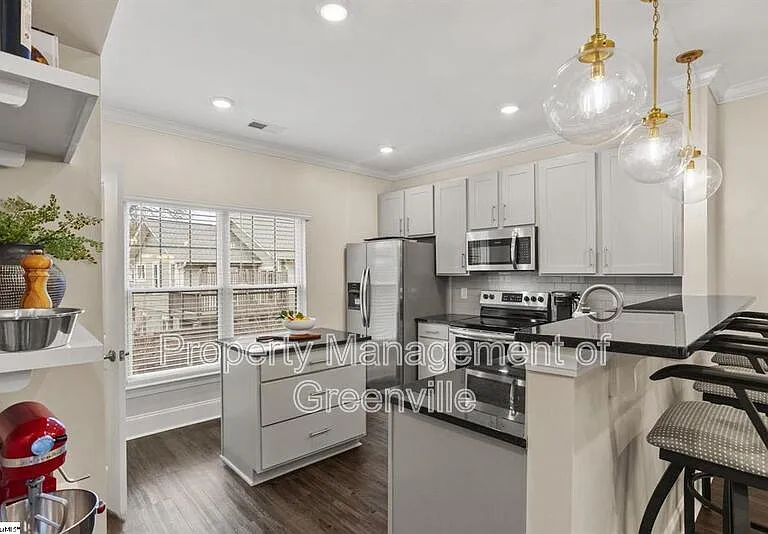 1505 E North St #2101 — Photo 12
