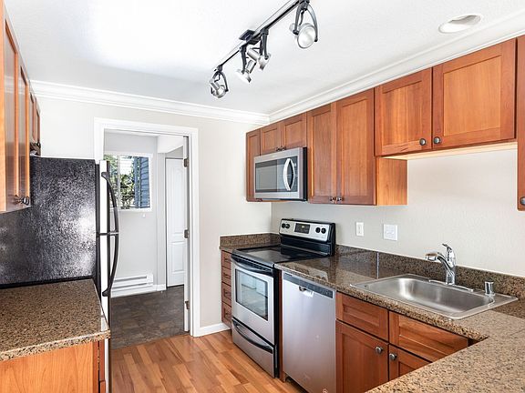 2nd image of 1007 156th Ave NE #B314