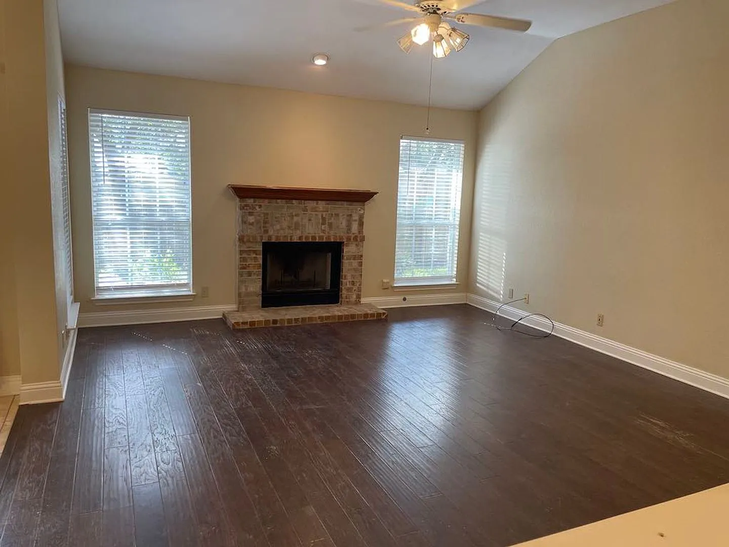 Beautiful Home Available in Cypress Mill! — Photo 2