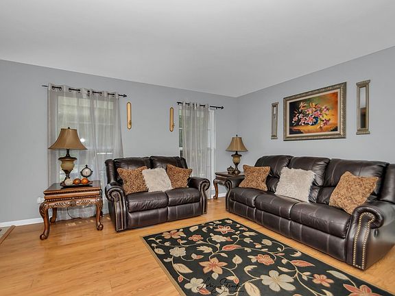5th image of 2608 Oasis Dr