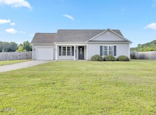 653 Hubert Blvd, Hubert, NC 28539
