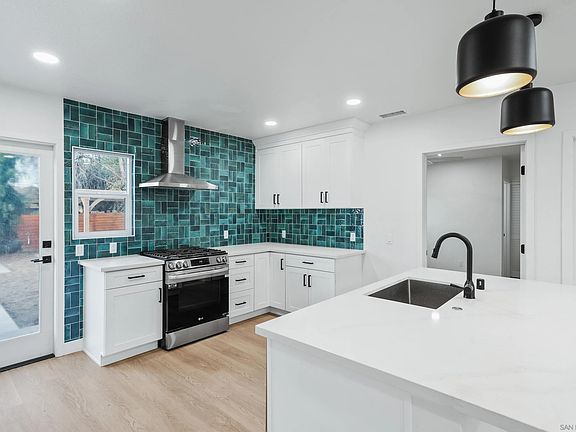 4th image of 5640 Churchward St