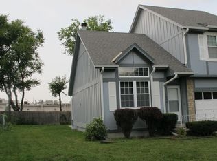 7694 W 152nd St, Overland Park, KS 66223