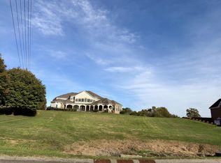 825 Berkeley Dr, Morristown, TN 37814