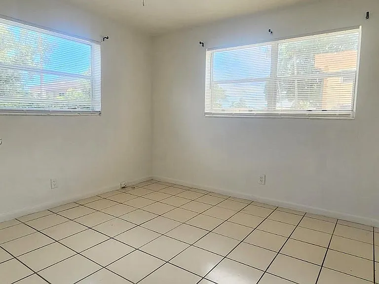 5281 SW 90th Way #1 — Photo 6