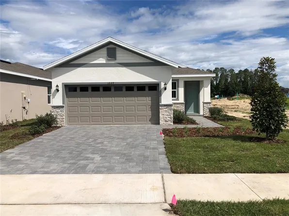 1229 Atlantic Ave, Fruitland Park, FL 34731