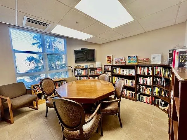 3313 Sunset Key Cir #203 — Photo 40