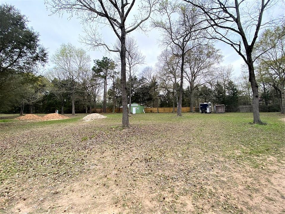 2nd image of 20518 Fm 1488 Rd