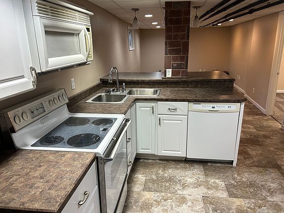 3rd image of 705 N Duluth Ave APT 3