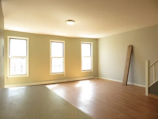 Rented by Rennit Inc. | media 20