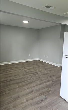 2nd image of 924 Deslonde St APT D