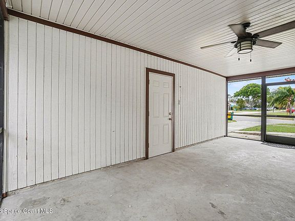 5th image of 2870 Locksley Rd