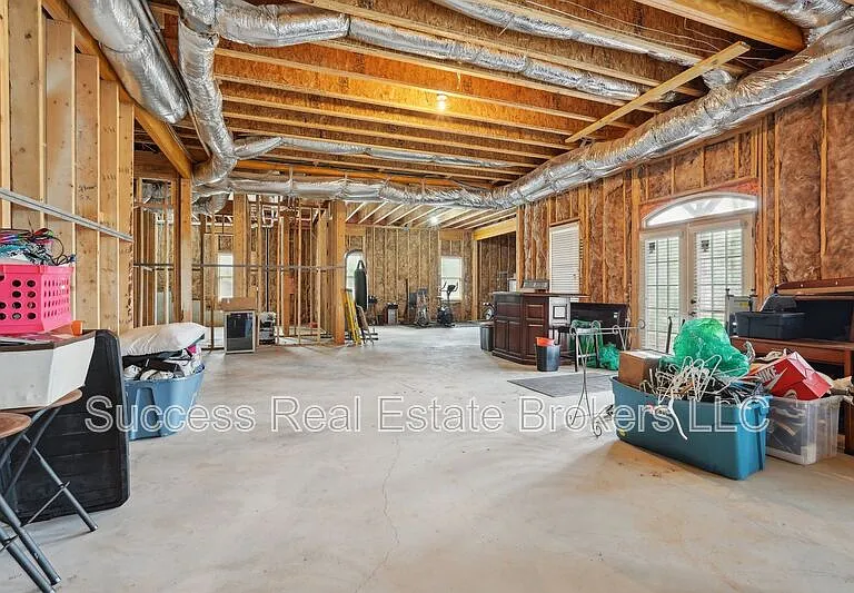343 Summer Garden Dr — Photo 74