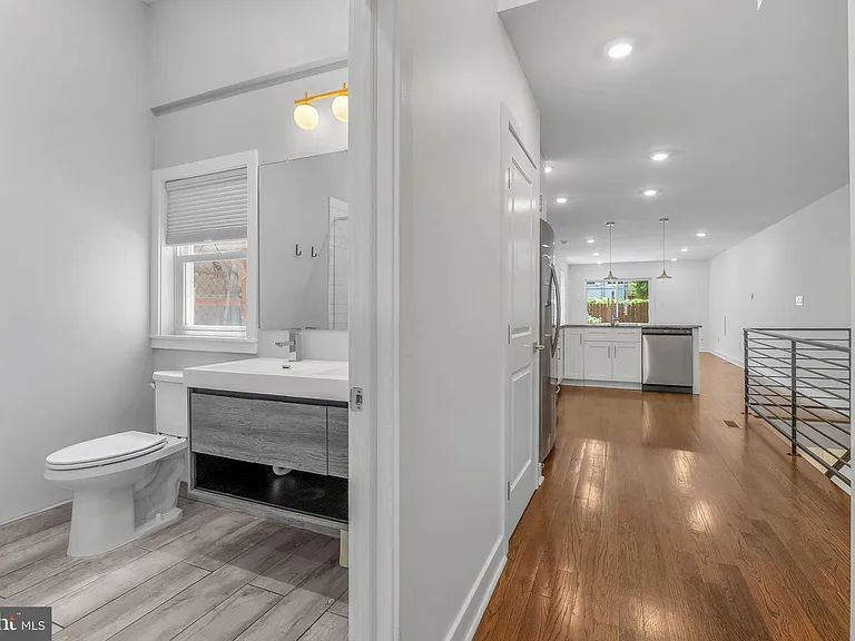 1522 Mount Vernon St #1 — Photo 4