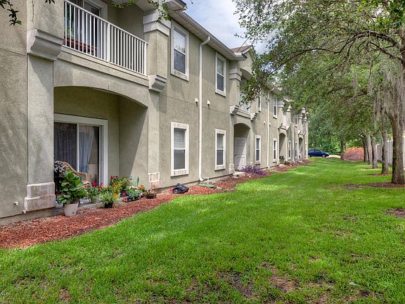 4th image of 7043 Deer Lodge Cir Unit 108
