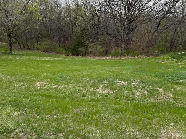 8700 Emerson Rd, Plattsmouth, NE 68048