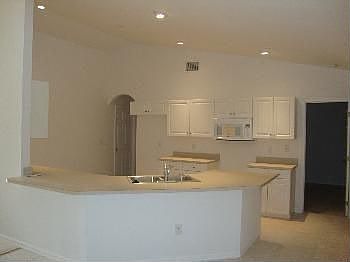 3rd image of 2512 Surfside Blvd