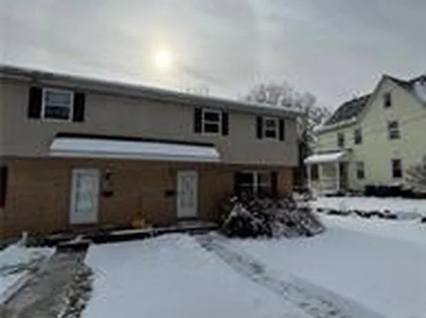 818 William St, Pen Argyl, PA 18072