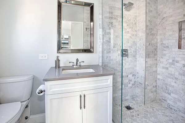 Sold by Compass | media 5