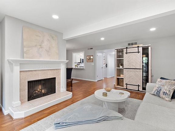 2nd image of 322 Sylvia Way