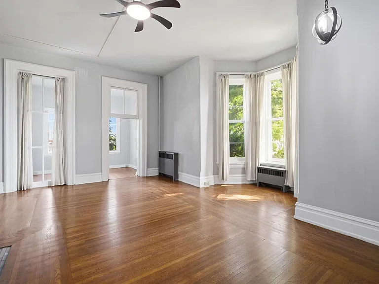 323 N Potomac St #2 — Photo 17
