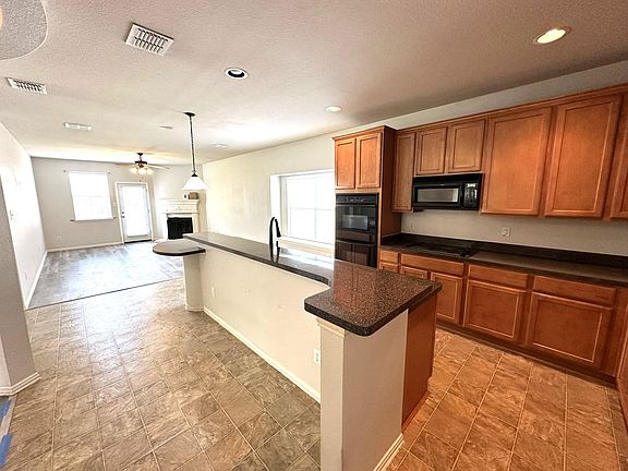 3rd image of 14532 Logan Springs Dr