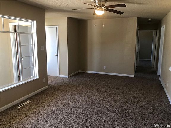 4th image of 84 Rose Dr