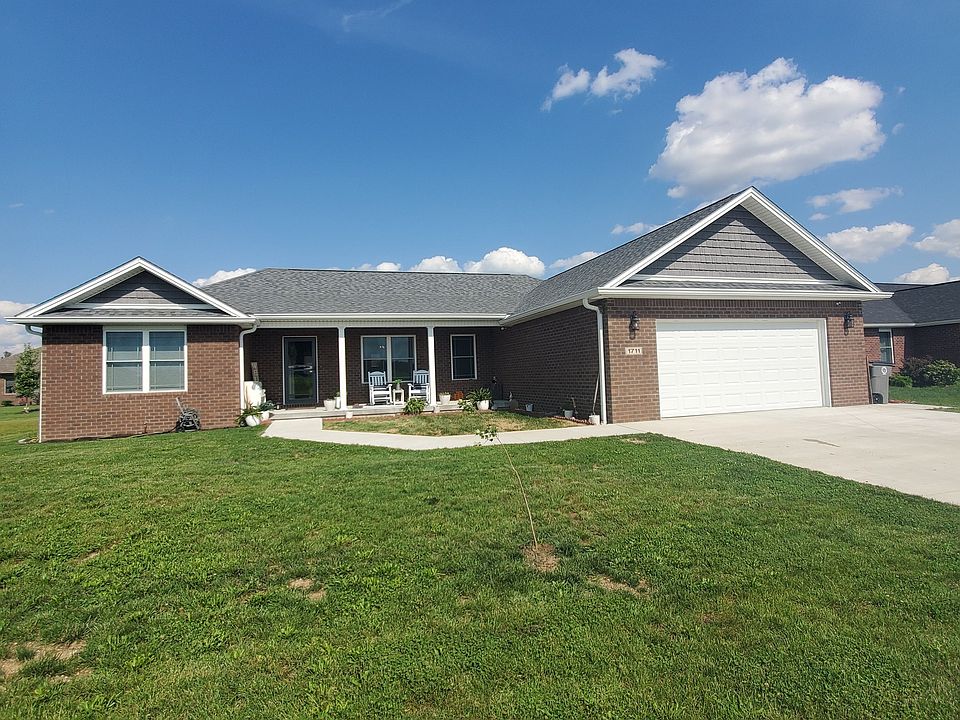 1st image of 1711 Bell Ford Dr W