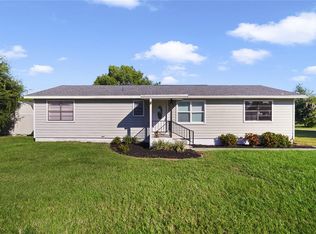 451 Edgewater Ave, Umatilla, FL 32784