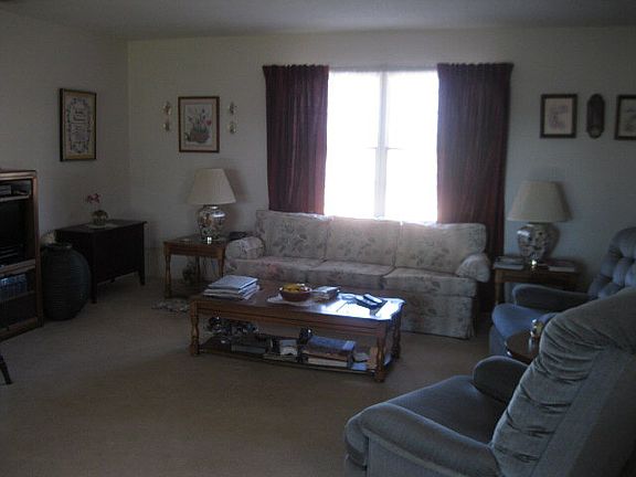 2nd image of 1209 E Barnard St