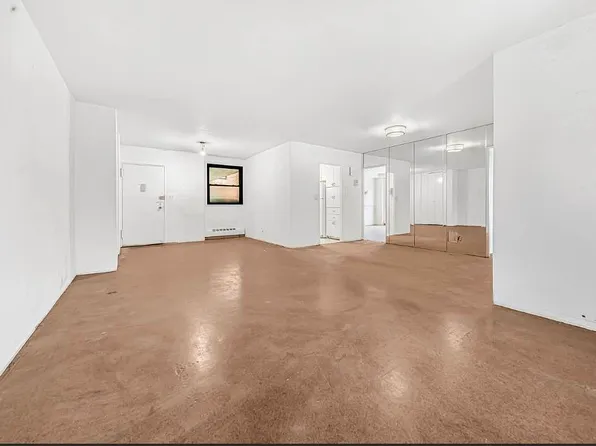 61-55 98th St #9J, Rego Park, NY 11374