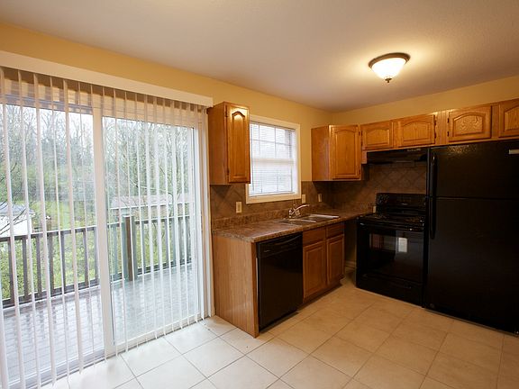 5th image of 107 Goodson Ave APT 32