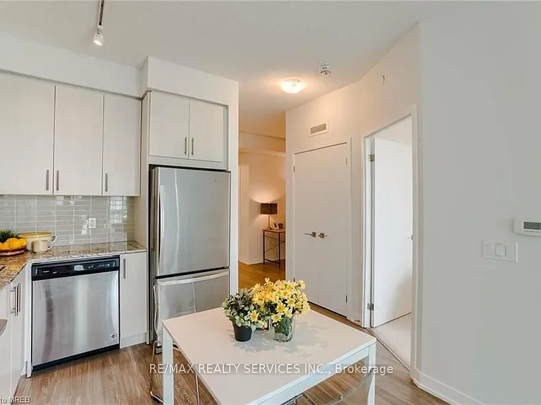 4085 Parkside Village Dr #1005 — Photo 9