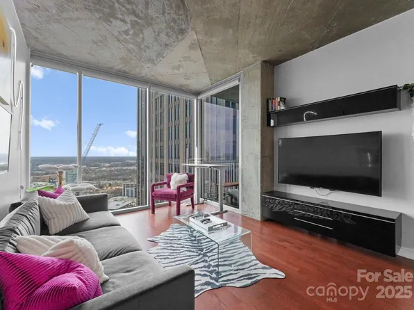 210 N Church St Unit 2409, Charlotte, NC 28202