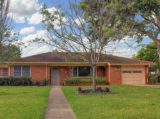 702 Sue St, Houston, TX 77009