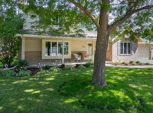 1514 E Cranberry Dr, Appleton, WI 54915
