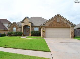 4802 Pinehurst Dr, Wichita Falls, TX 76310