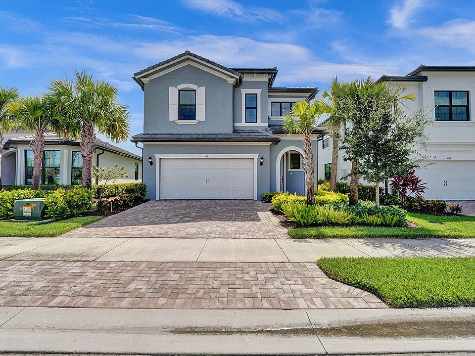 1st image of 4642 W Pinehurst Trail