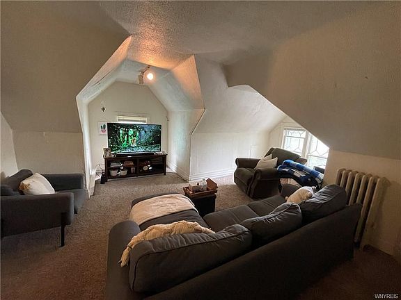 5th image of 182 Lancaster Ave #4