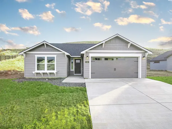 3788 Barbera St, Richland, WA 99352