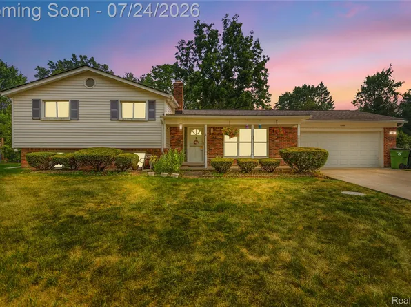 5108 Shelbyshire Dr, Shelby Township, MI 48316