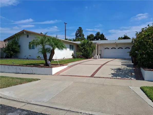 216 N Kennebec Dr, Anaheim, CA 92807