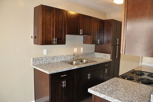 5th image of 4211 Central Ave APT 6