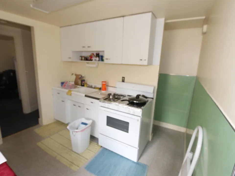 11 West St #3
